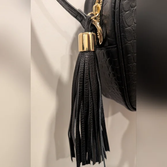 Mark and Graham Essential Crossbody Bag - Picture 5 of 7